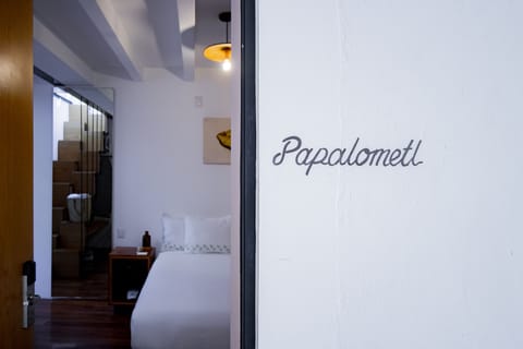 Junior Suite Papalometl  | Egyptian cotton sheets, premium bedding, down comforters