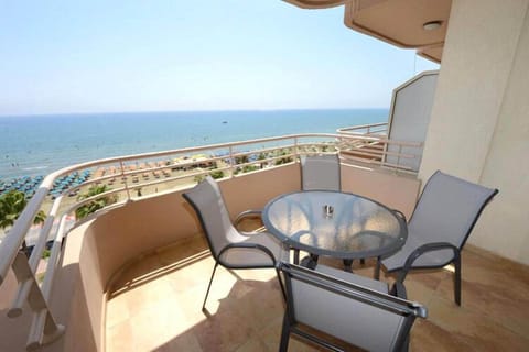 Panoramic Apartment | Balcony