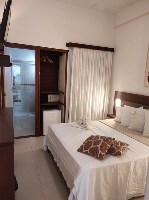 Superior Double Room | 1 bedroom, minibar, in-room safe, individually decorated