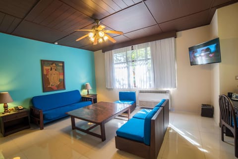 Suite, Oceanfront (Bungalow) | Free minibar, in-room safe, desk, blackout drapes