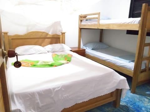 Economy Quadruple Room | In-room safe, free WiFi, bed sheets, wheelchair access