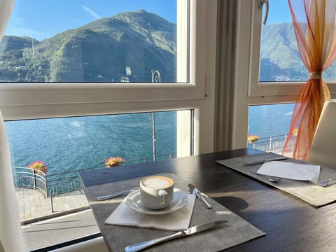 Daily buffet breakfast for a fee