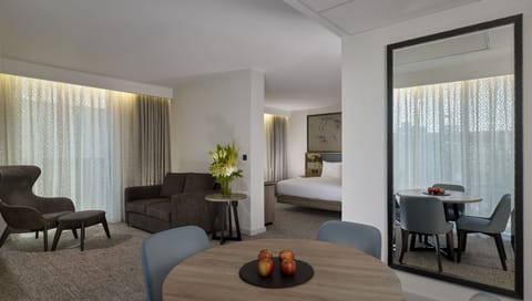 Suite, 1 Bedroom, Non Smoking | Hypo-allergenic bedding, in-room safe, desk, laptop workspace