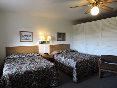 Standard Room, Multiple Beds | Free WiFi, bed sheets