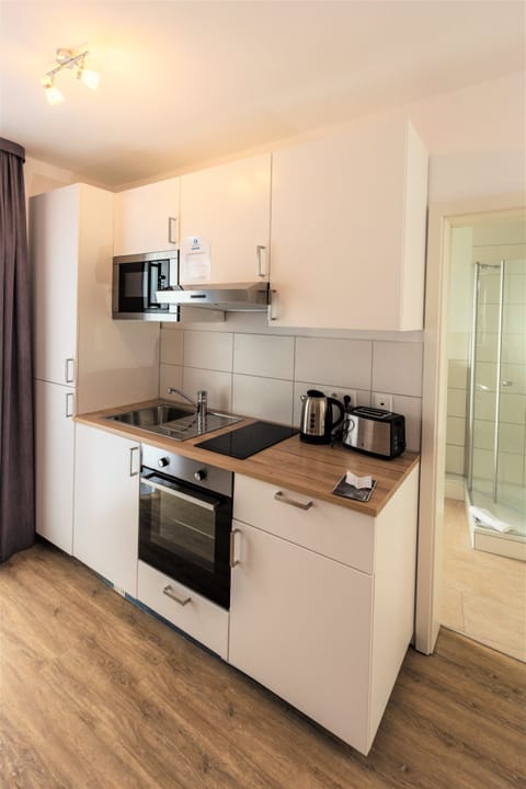 Standard Studio | Private kitchen | Mini-fridge