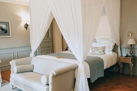 Historic Suite | Premium bedding, minibar, in-room safe, desk