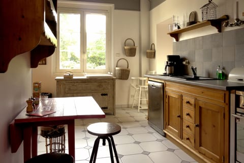 Big House | Private kitchen | Highchair