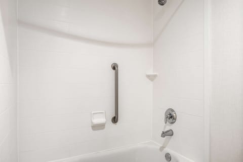 Suite, 1 King Bed, Accessible, Non Smoking (Hearing) | Bathroom | Combined shower/tub, deep soaking tub, designer toiletries, towels