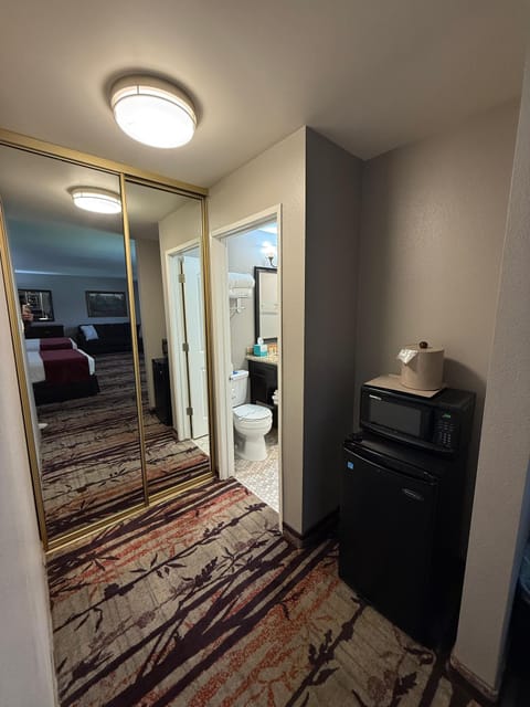 Family Room, Non Smoking, Garden View | Premium bedding, in-room safe, desk, laptop workspace