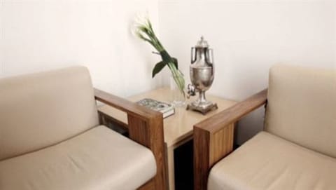 Double Room | Hypo-allergenic bedding, minibar, in-room safe, desk