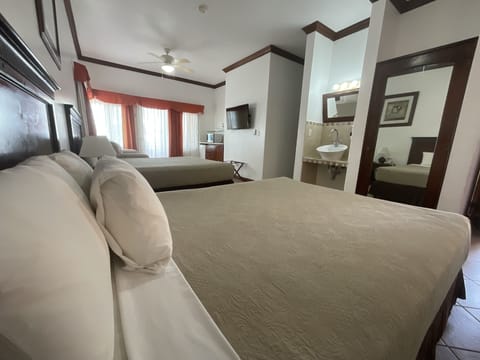 Junior Room, 1 Bedroom, Beach View | In-room safe, blackout drapes, free WiFi, bed sheets