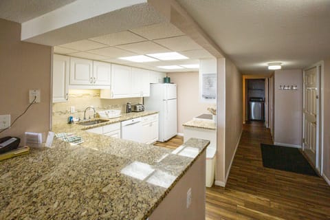 Apartment, 3 Bedrooms, Balcony, Ocean View | Private kitchen | Full-size fridge, microwave, stovetop, coffee/tea maker