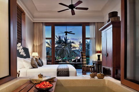 Club Lagoon View Junior Suite | Premium bedding, minibar, in-room safe, desk