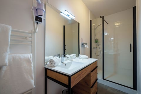 Twin Room | Individually decorated, individually furnished, desk