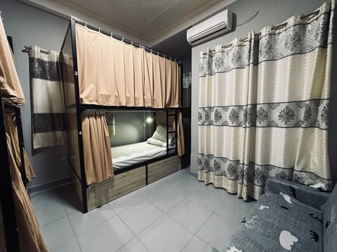 Bed in 6-Bed Female Dormitory Room | In-room safe, blackout drapes, free WiFi