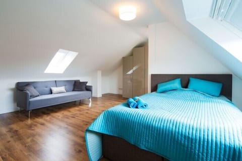 Premium Double Room | Desk, soundproofing, iron/ironing board, free cribs/infant beds