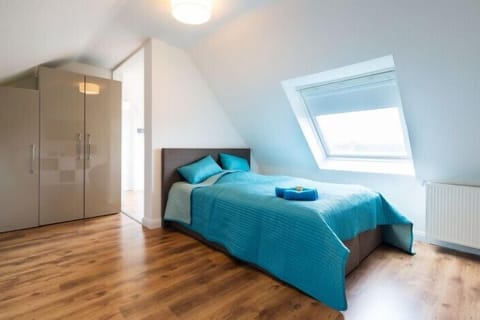 Premium Double Room | Desk, soundproofing, iron/ironing board, free cribs/infant beds