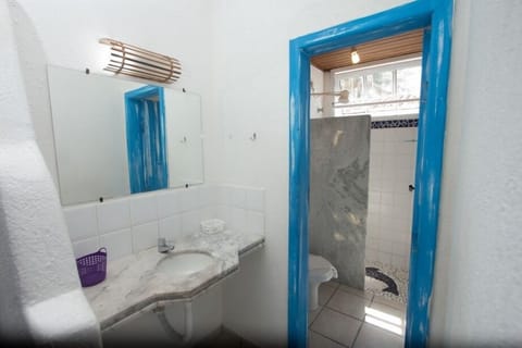 Quadruple Room | Bathroom | Shower, free toiletries, hair dryer, towels