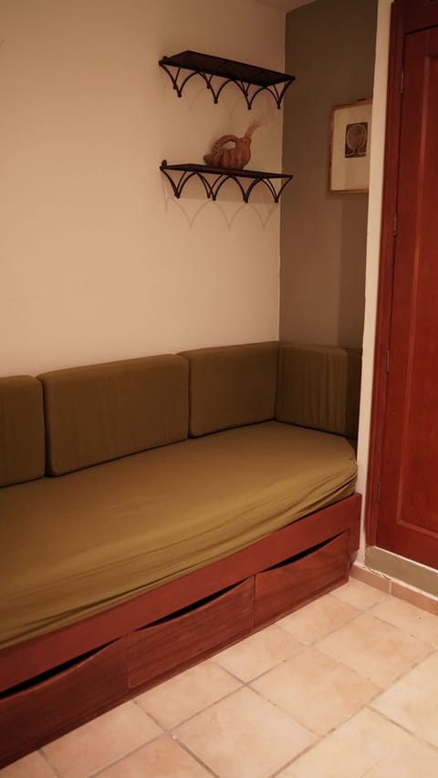 Business Single Room, 1 Twin Bed | Premium bedding, down comforters, minibar, individually decorated