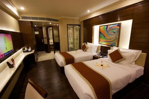 Deluxe Double or Twin Room | Premium bedding, minibar, in-room safe, desk