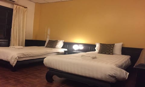 Standard Twin Room | Free WiFi