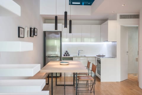 The Loft | Private kitchen | Fridge, espresso maker, coffee/tea maker, electric kettle