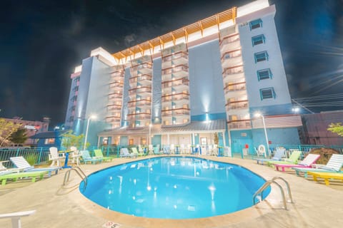 Indoor pool, outdoor pool