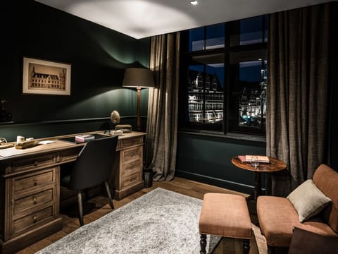 Premium bedding, minibar, in-room safe, individually decorated