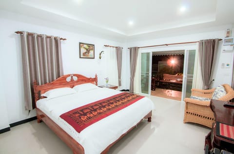 Superior Bungalow, 1 Bedroom | In-room safe, rollaway beds, free WiFi, bed sheets