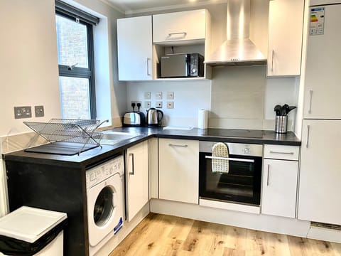 Apartment | Private kitchen | Microwave, stovetop, coffee/tea maker, electric kettle