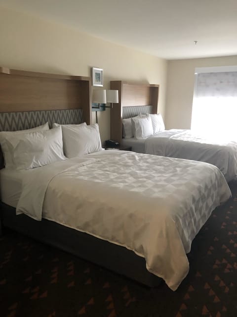 Standard Room, 2 Queen Beds, Accessible (Comm) | Premium bedding, down comforters, pillowtop beds, in-room safe