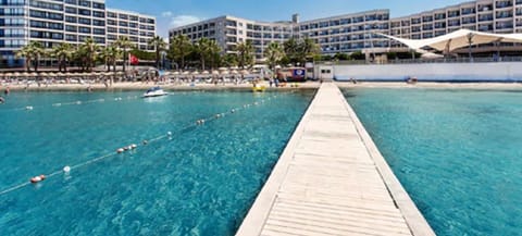 Private beach, sun loungers, beach umbrellas, beach towels