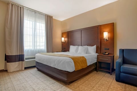 Suite, Multiple Beds, Accessible, Non Smoking | Premium bedding, in-room safe, desk, iron/ironing board