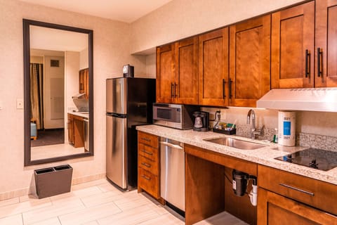 Studio Suite, 1 King Bed, Non Smoking | Private kitchen | Fridge, microwave, stovetop, dishwasher