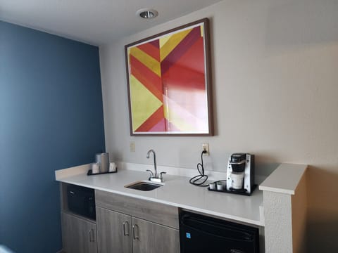 Suite, 1 Bedroom | Premium bedding, pillowtop beds, in-room safe, desk