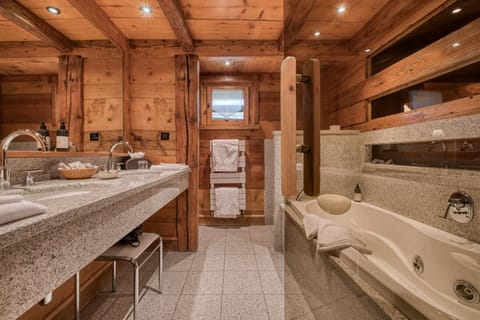 Classic Double Room (2) | Bathroom | Designer toiletries, hair dryer, bathrobes, slippers