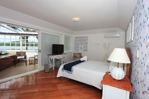 Executive Suite, 1 Queen Bed, Lake View | Desk, blackout drapes, iron/ironing board, free WiFi