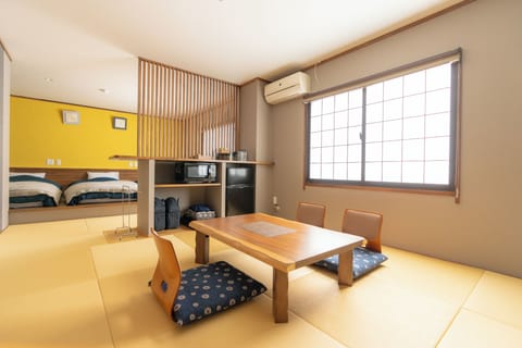 Modern Japanese-Style Room 205 | Free WiFi, bed sheets