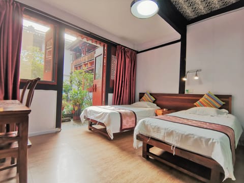 Standard Twin Room | Courtyard view