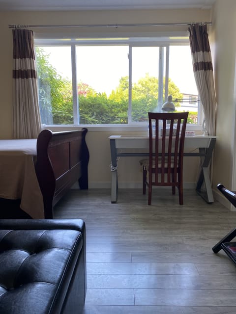 Deluxe Room, Non Smoking, Private Bathroom | Egyptian cotton sheets, premium bedding, individually decorated