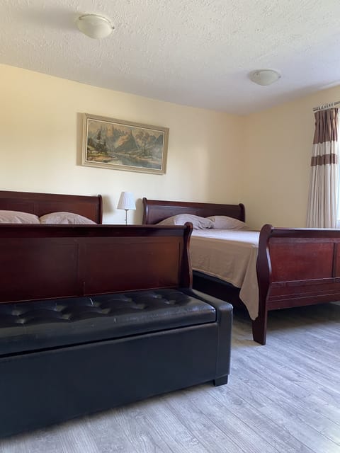 Deluxe Room, Non Smoking, Private Bathroom | Egyptian cotton sheets, premium bedding, individually decorated