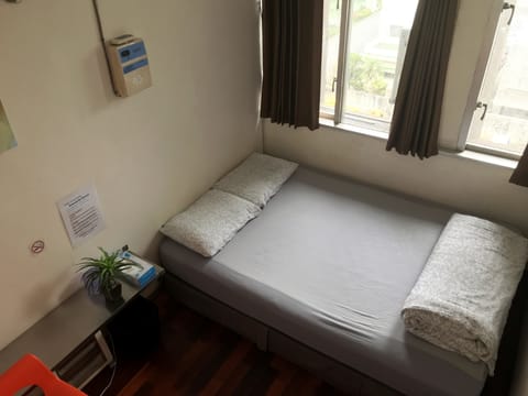 Private Double Room | Free WiFi, bed sheets