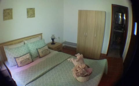 Double Room, Garden View | In-room safe, free WiFi