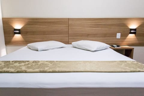 Standard Double Room | 1 bedroom, minibar, in-room safe, desk