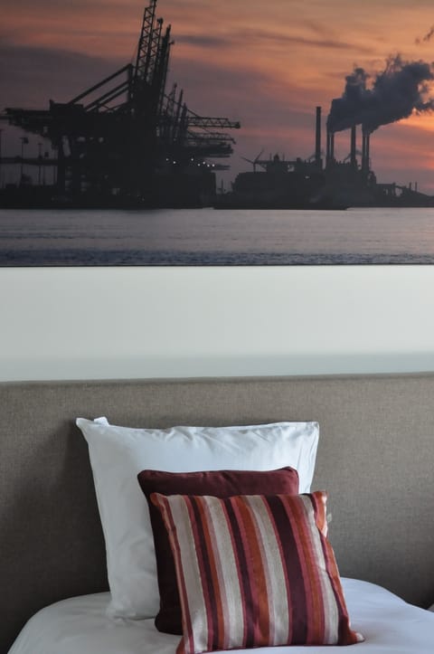 Classic Double or Twin Room | Premium bedding, in-room safe, desk, free WiFi