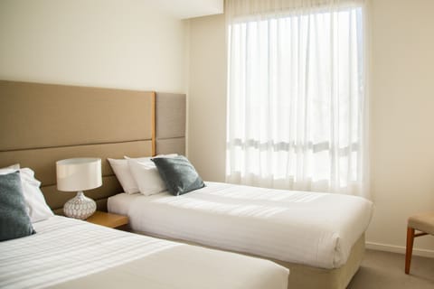 1 bedroom, premium bedding, in-room safe, desk