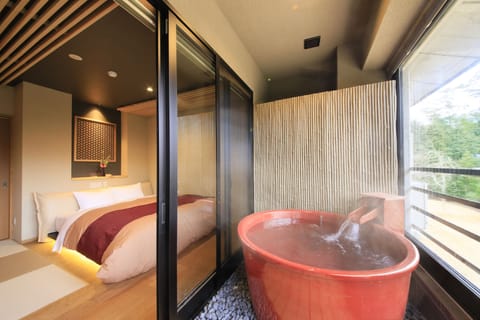 [Annex] King Room w/Semi-Open-Air Bath/Adults Only, Non Smoking | In-room safe, free WiFi, bed sheets