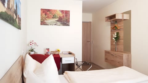 Economy Double Room | Premium bedding, in-room safe, individually decorated