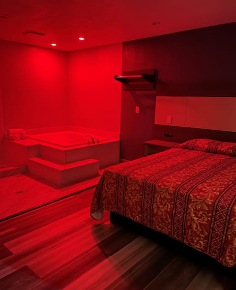 Honeymoon Room, Jetted Tub | Jetted tub