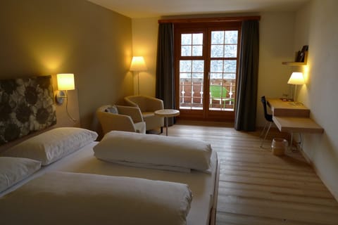 Double Room, Balcony | In-room safe, desk, free WiFi, bed sheets